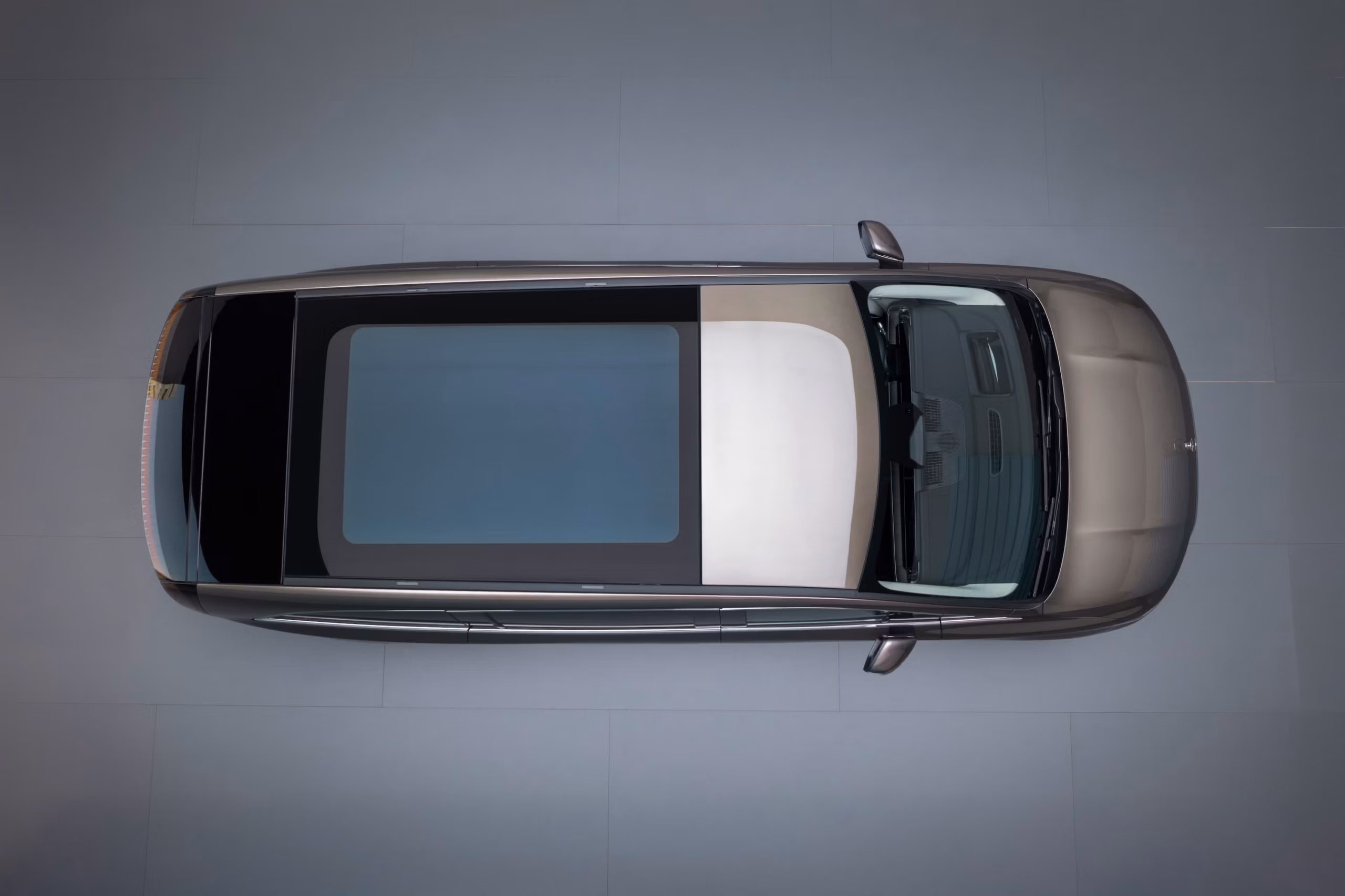 Meredes Benz pressile jagatud fotod uuest VLE-st