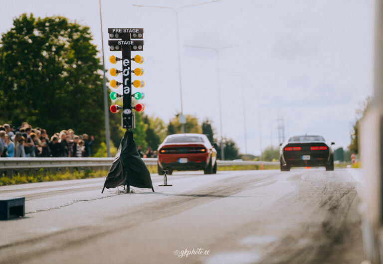 TRFF44 Drag Race