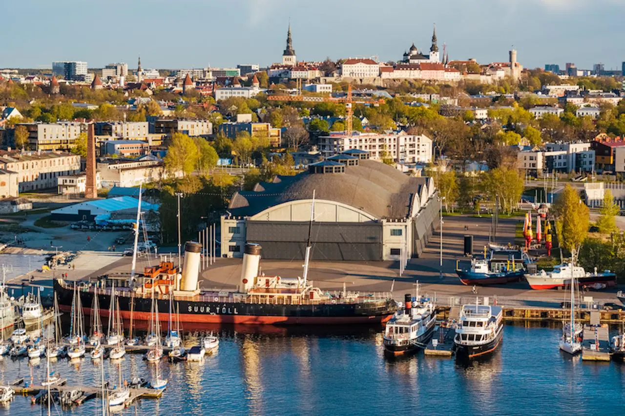 Tallinna Lennusadam – tagumine kai