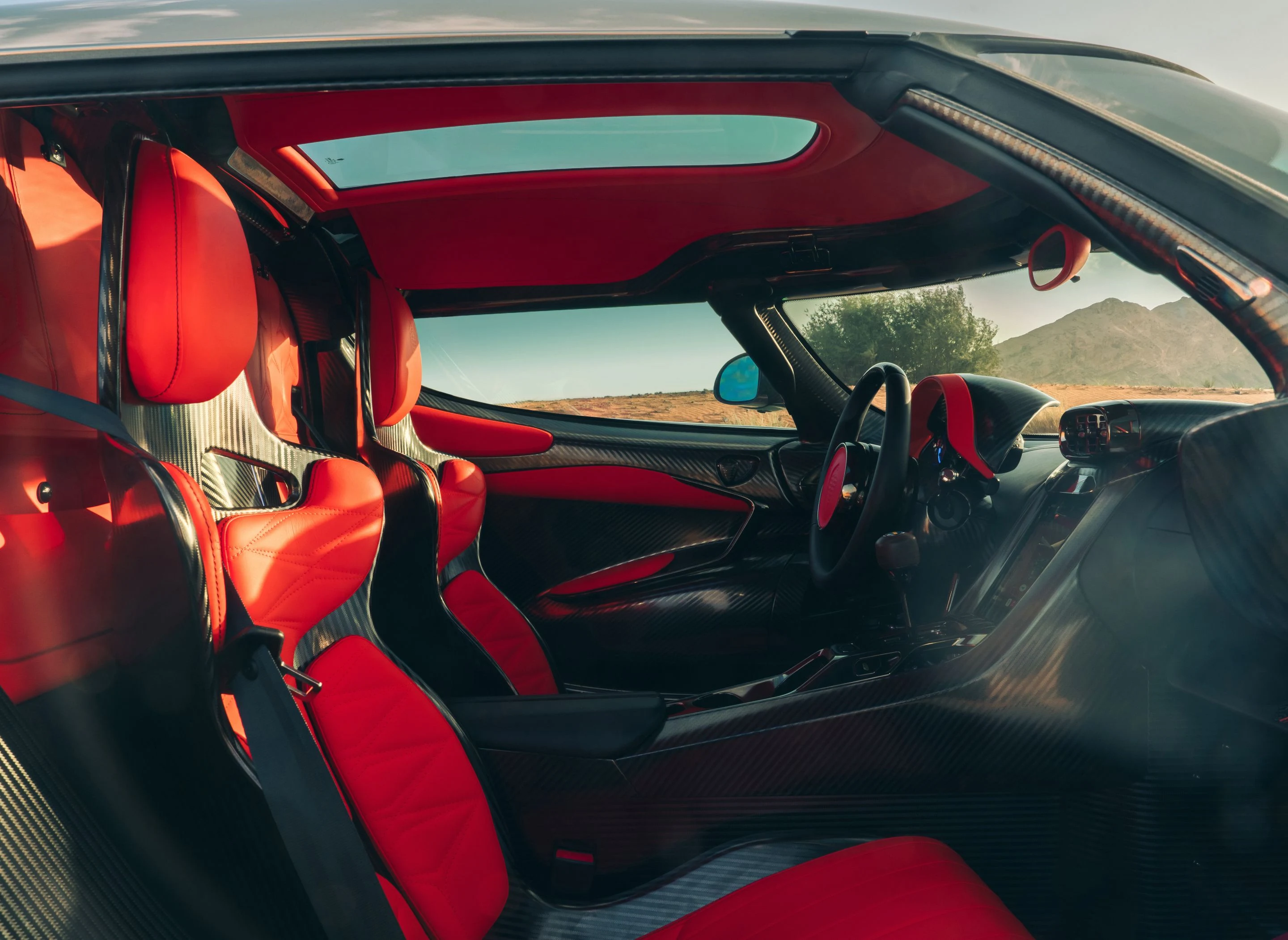 Koenigsegg CC850 hüperauto ametlikul esitlusel